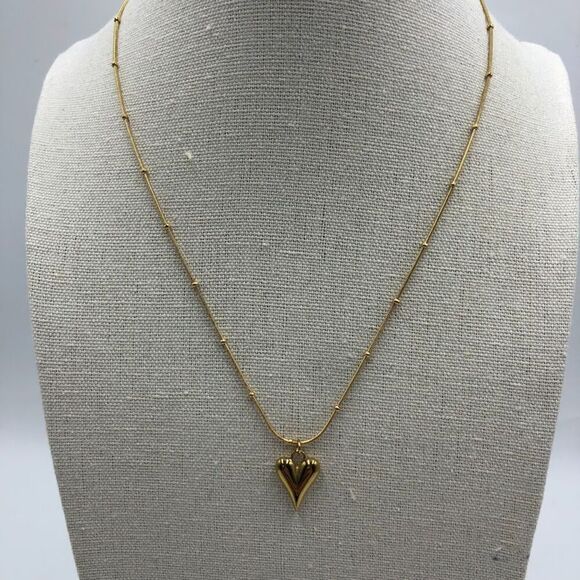 18K Gold Plated Women's "Heart" Necklace Waterproof Hypoallergenic Jewelry - Picture 5 of 13